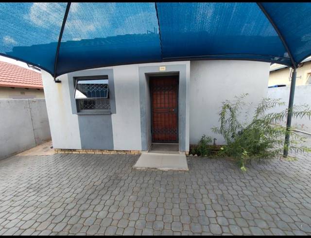 2 BEDROOM HOUSE FOR SALE IN RIVERSIDE VIEW EXT 35